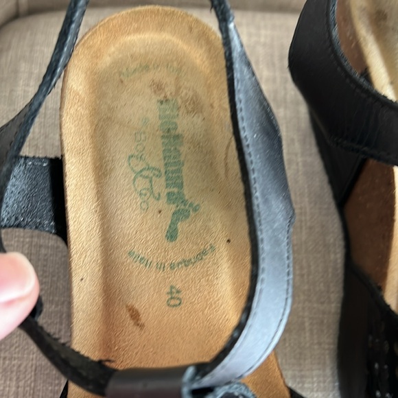 Bio Natura platform leather sandals . Very comfortable! Heel is 3” - toe is 2” - Picture 4 of 4